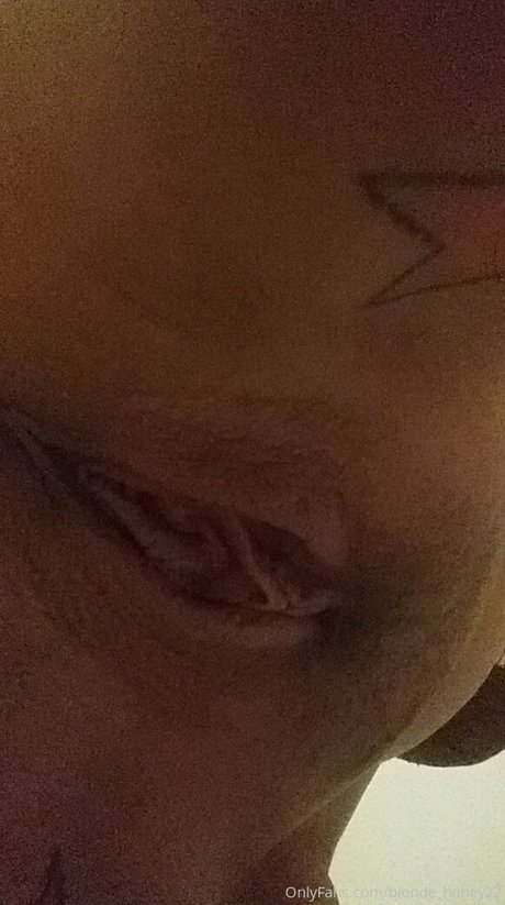 blonde honey22 OnlyFans Pornografie