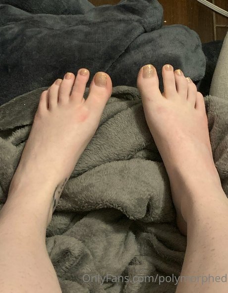 Polymorphed Oben ohne OnlyFans