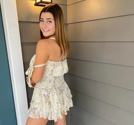 Emma R B OnlyFans XXX