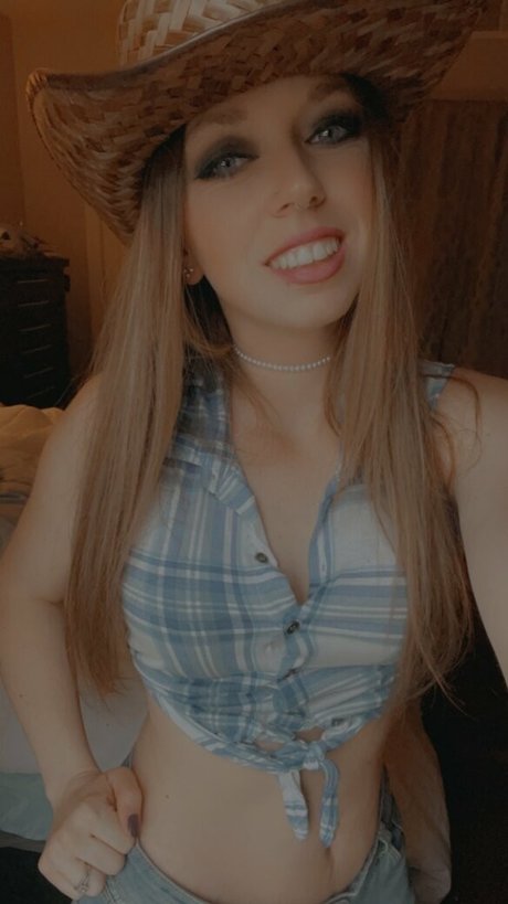 allimoonaxxx OnlyFans Nackt