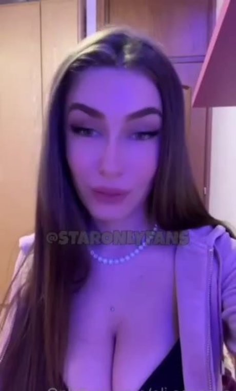 eli esposito OnlyFans Brüste Bild