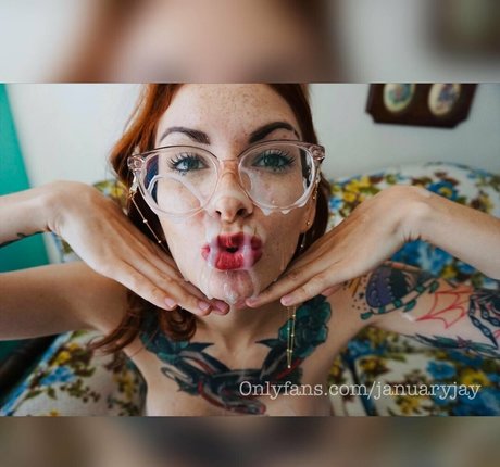 miabennet Sextape OnlyFans Nacktbilder