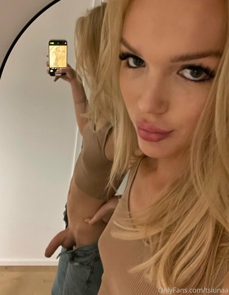 tslunaa Nacktbilder OnlyFans