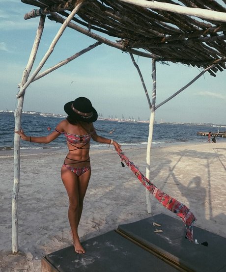 Alicia Londono OnlyFans-Fotos