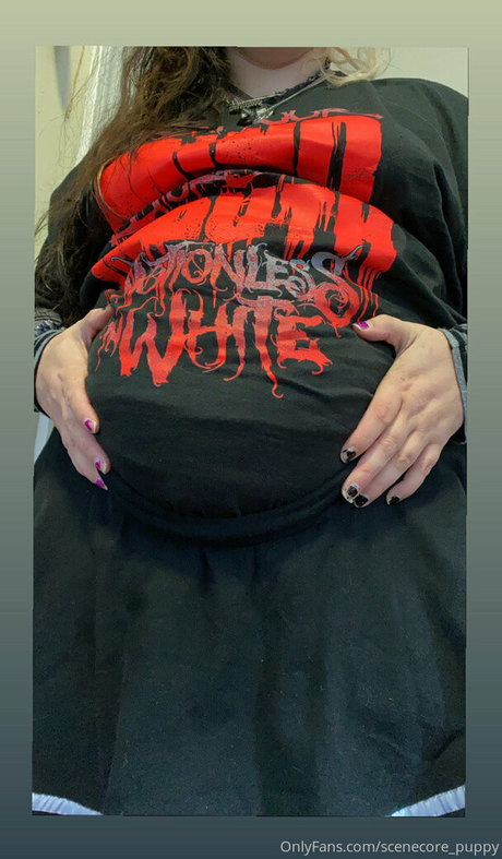 scenecore puppy Leaked OnlyFans Bilder