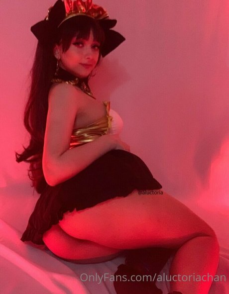 aluctoriachan OnlyFans schlank