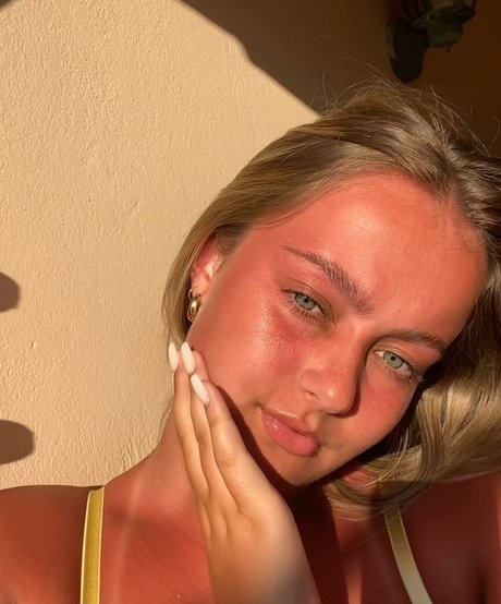 Leah Booth Nacktbilder auf OnlyFans