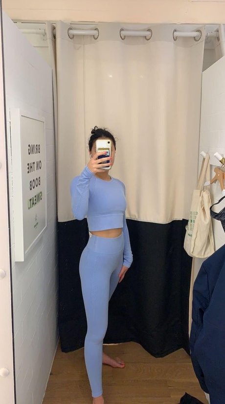 Alison L Strip OnlyFans