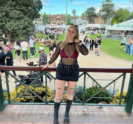 scorpio milk OnlyFans Pornografie