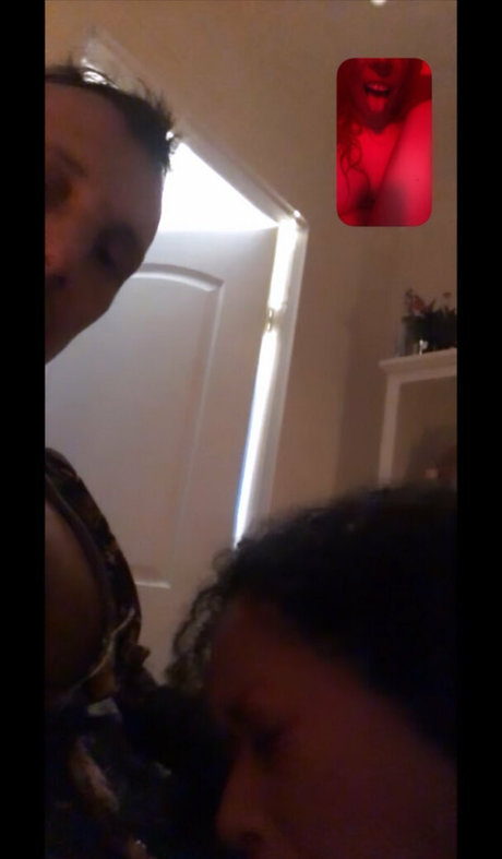 nudymagazineday OnlyFans Model Fotos