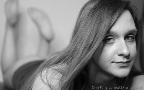 al3xismorissett OnlyFans schlank