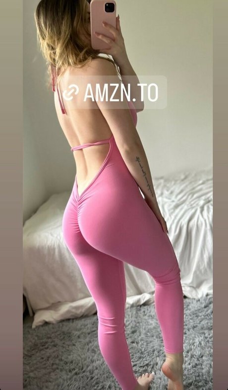 Julia Gratton Nackt auf OnlyFans