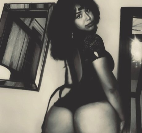 Sarai Fonseca OnlyFans Bilder