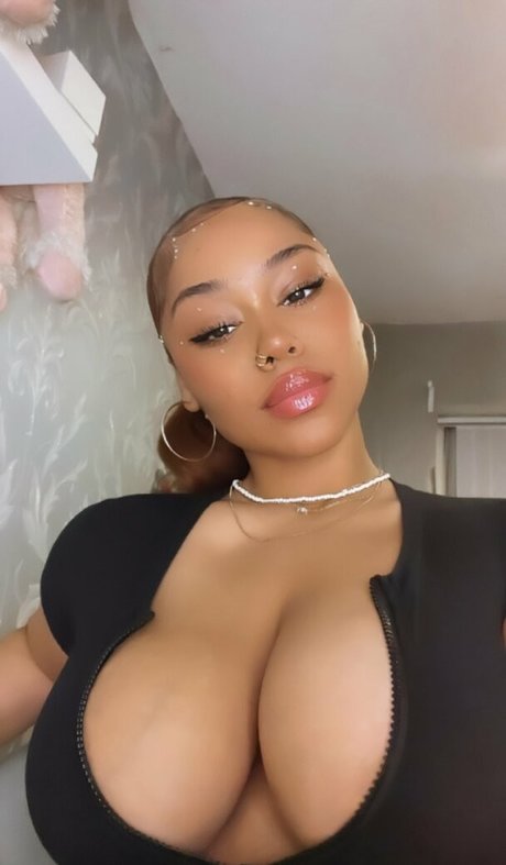 Keanna Theo Nacktbilder von OnlyFans geleakt