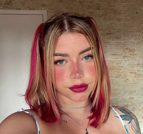 Clara Dfant OnlyFans-Model