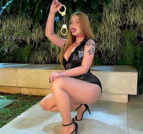 Clara Dfant OnlyFans Nacktbilder geleakt