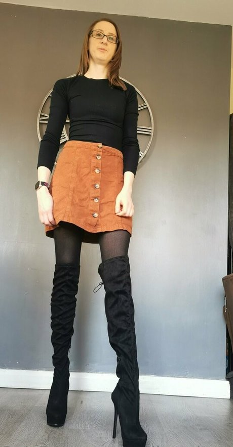 aprilrosejonesxfree OnlyFans