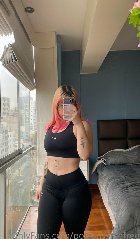 poisonyvieefree OnlyFans Nackt Leaks