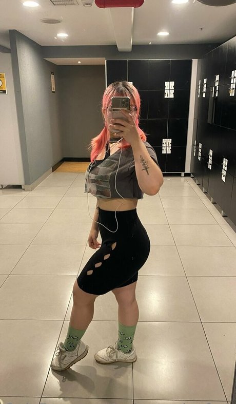 poisonyvieefree OnlyFans Star