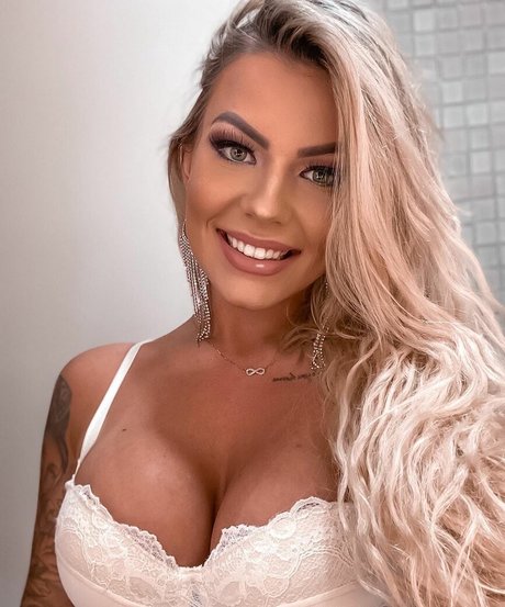 Millena Rosalen Nacktpornos von OnlyFans geleakt