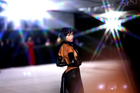 Taylor Russell NurlyFans-Brüste