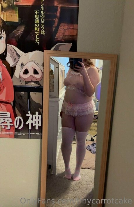 tinycarrotcake OnlyFans Pornografie geleakt