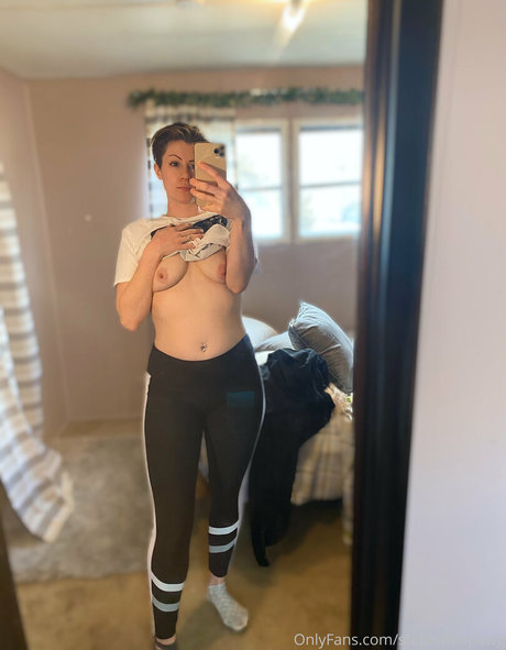 efi bean94 OnlyFans Nackt Leaks