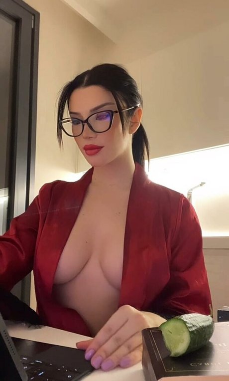 berfecetalin Nacktbilder von OnlyFans geleakt