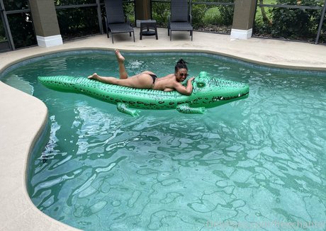 freechantel NurlyFans-Pornos