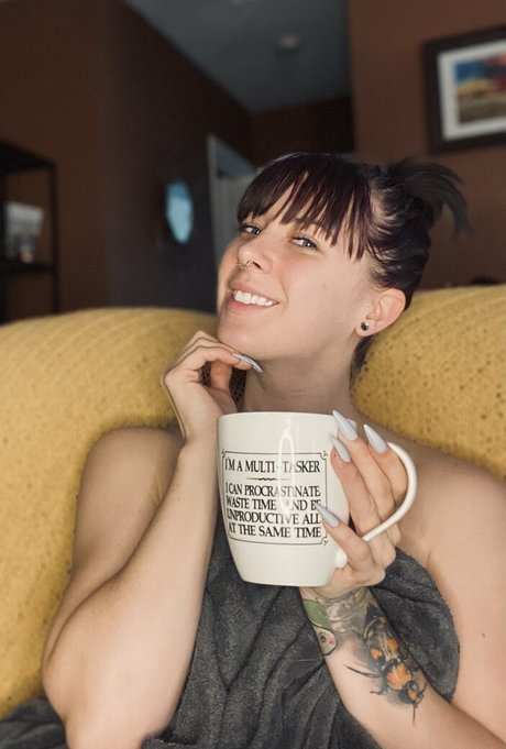 c reign Nacktbilder von OnlyFans geleakt