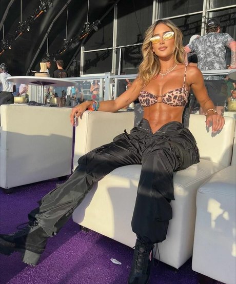 Claudia Sampedro OnlyFans Bilder