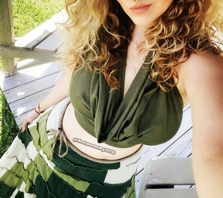 Hotmommy956 OnlyFans Sextape