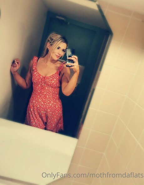 mothfromdaflats OnlyFans Pornografie