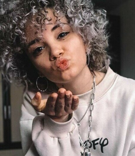 Vikamccline OnlyFans Nacktfotos