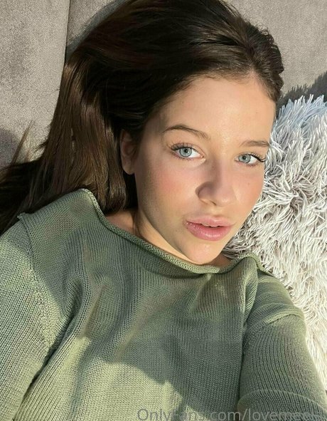 lovemeela Nacktbilder geleakt OnlyFans Nacktporno