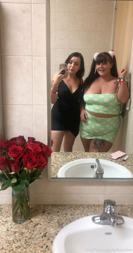 lydiaonline Leaks von Nacktbildern auf OnlyFans
