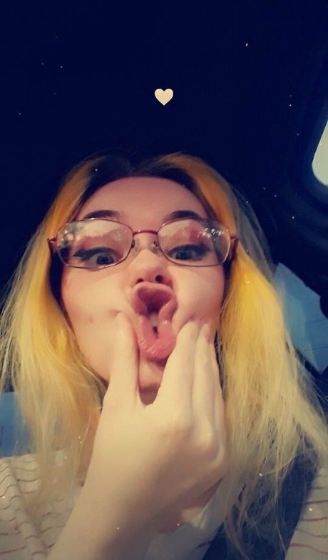 art1stdotz OnlyFans nackt