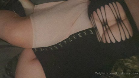 kittehsaurusrex Nacktbilder von OnlyFans