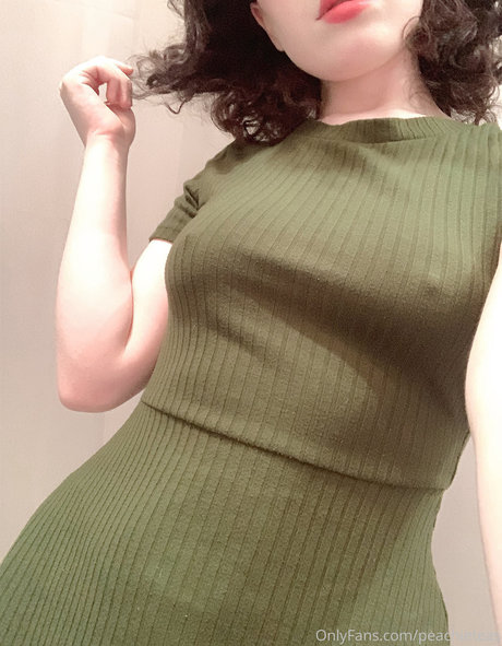 Peachieteas Nacktbilder von OnlyFans