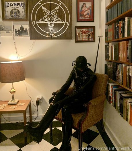 manfromearth Leaked OnlyFans Fotos