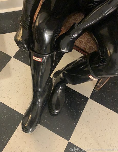 manfromearth Nacktpornos auf OnlyFans