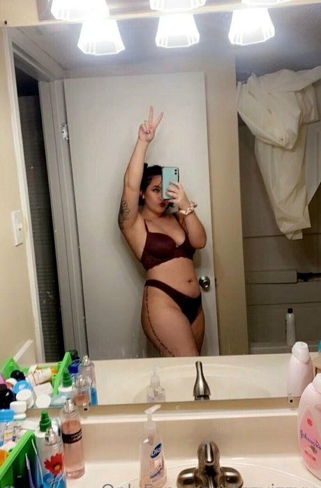 izzyizzyy OnlyFans Nackt Content