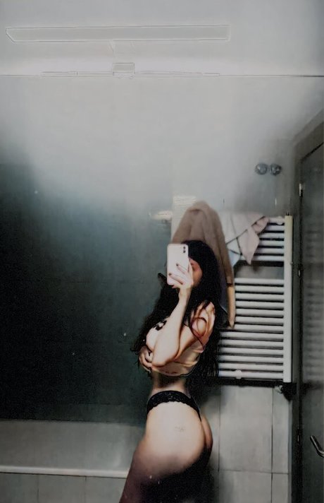 Abbyimu OnlyFans Model Bilder