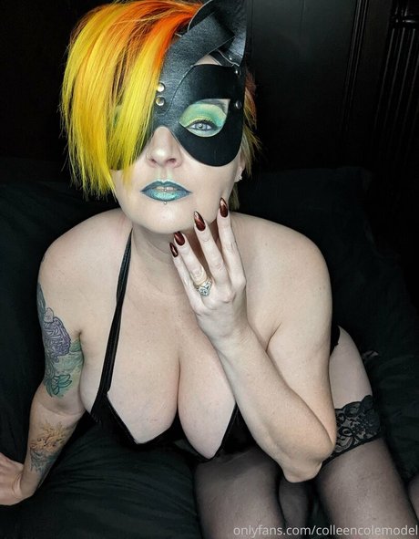 commandingcoquette Nacktbilder OnlyFans Leaks