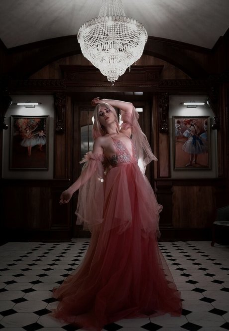 Di Simon Nacktbilder von OnlyFans geleakt