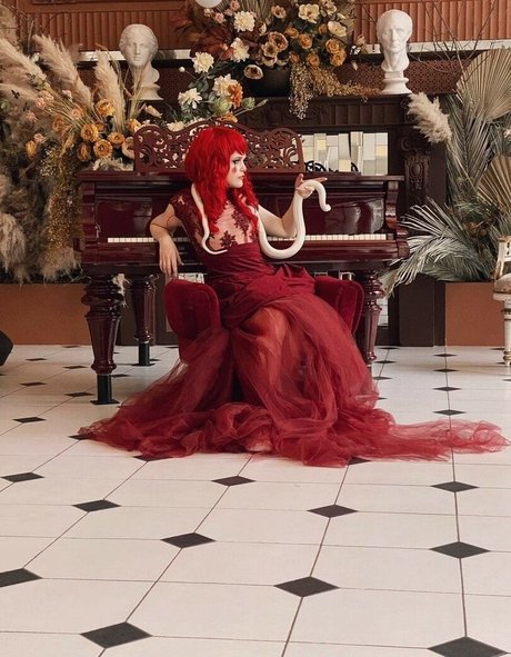 Di Simon Nacktbilder OnlyFans