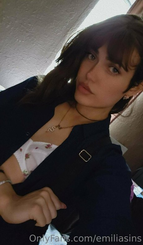 emiliasins OnlyFans-Leak