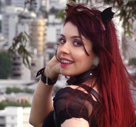 Sarah Jareth Kostenlose OnlyFans-Pornos