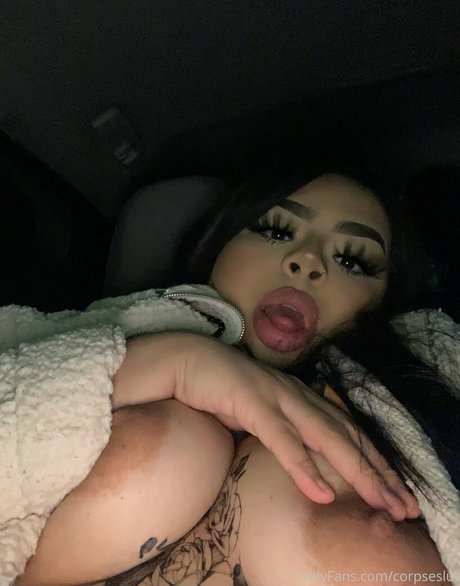 corpseslut Oben ohne OnlyFans