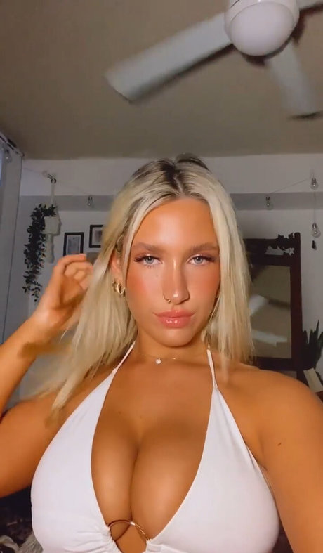 Ariel D Nacktbilder von OnlyFans geleakt